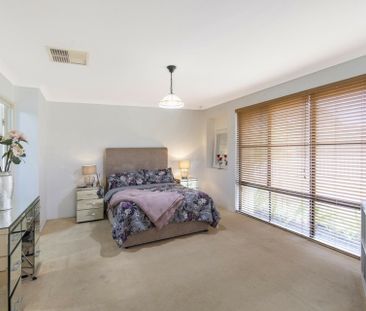 Spacious 4x2 Family Home with Pool! - Photo 6