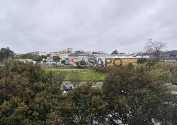 Apartamento T3 para alugar na Amadora