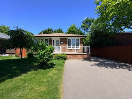 For Lease - 10 Sanford Crescent Unit# Lower, Brampton, Ontario - Photo 2
