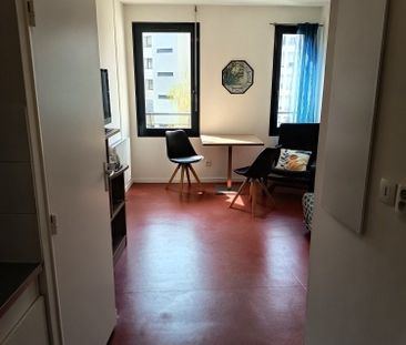 Location Appartement 1 pièce 19m² LYON 9ème - Photo 2