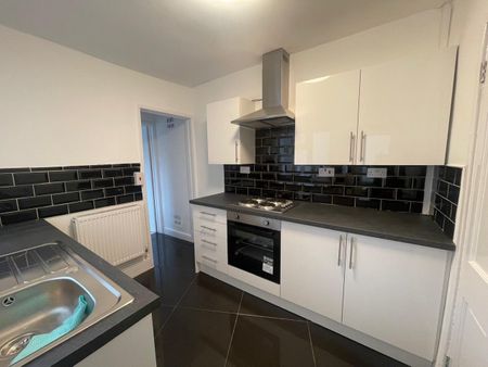 4 Bed Terraced House, Washington Avenue, BS5 - Photo 5