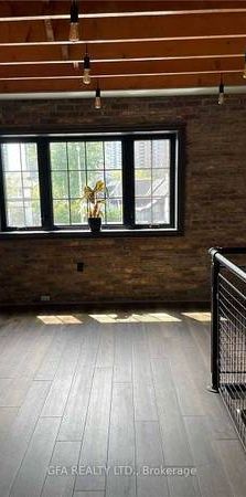 MUST SEE BRICK AND WOOD BEAM 1 BED 2ND FLOOR - Photo 1