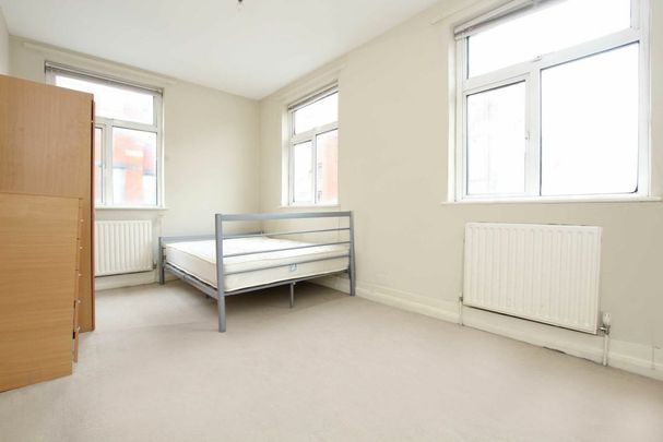 Uxbridge Road, W12, London - Photo 1