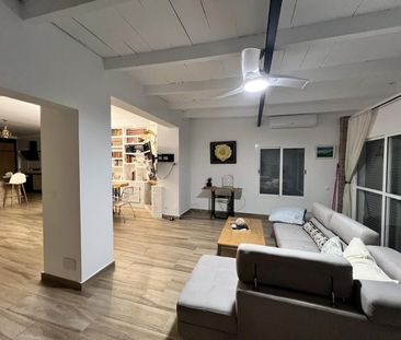 Casa o chalet de alquiler en Biznaga, Centro - Photo 1