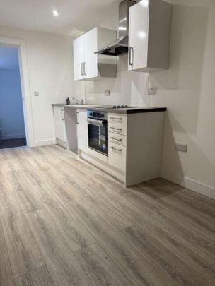 Halliwell Road, Bolton, BL1 - Photo 1
