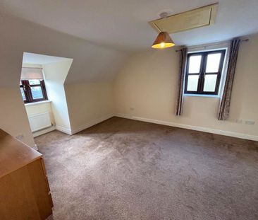 3 bedroom semi-detached to let - Photo 5