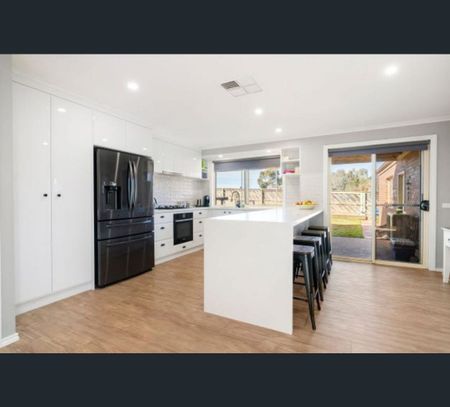 10 Foxglove Terrace, Baranduda, Vic 3691 - Photo 4