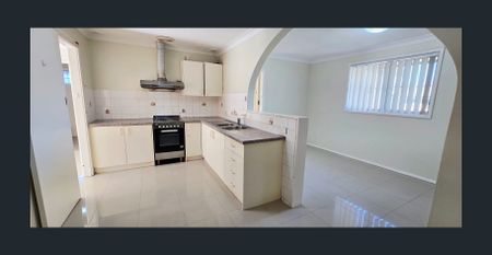 Comfortable Family Home - Photo 2