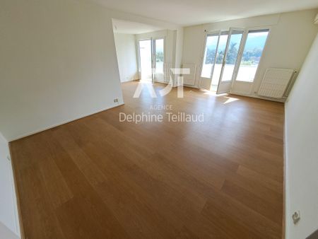 Location Appartement 4 pièces 104m² MEYLAN 38240 - Photo 4