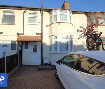 3 bedroom terraced house to rent - Photo 2