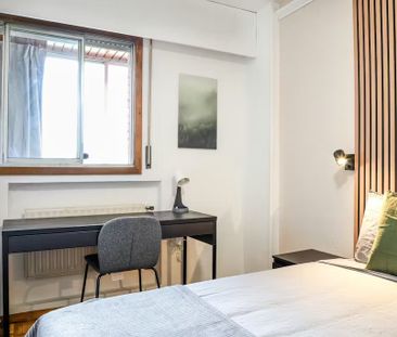 Calle de Santiago de Compostela, Madrid, Community of Madrid 28034 - Photo 3