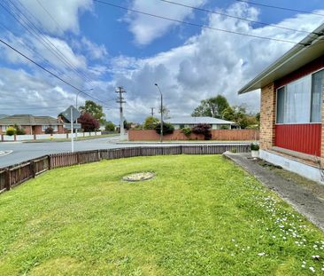 Charming 2-Bedroom Home In Clouston Park! - Photo 5