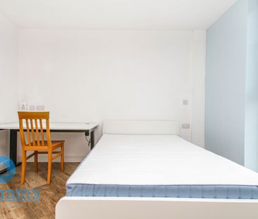 References Pending - 1 bed Studio - Photo 2
