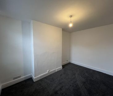 5 bedroom terraced house to rent - Photo 6