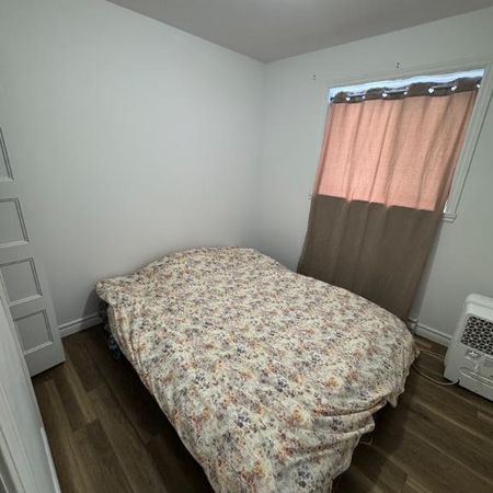 3 1/2 poêle/frig, Elec, chauf inclus, 1er juillet. - Photo 4