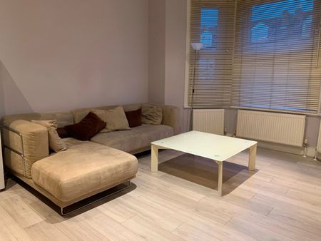 1 Bed Flat, Gleneagle Road, SW16 - Photo 2