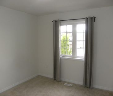 For Lease - 45 Butcher Crescent, Brantford, Ontario - Photo 4