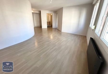 Location Appartement 2 pièces 45m² CLERMONT FERRAND 63000 - Photo 2