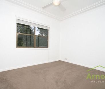 Neat 3 bedroom home!! - Photo 2