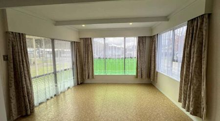 Character family home in Aramoho - Photo 3