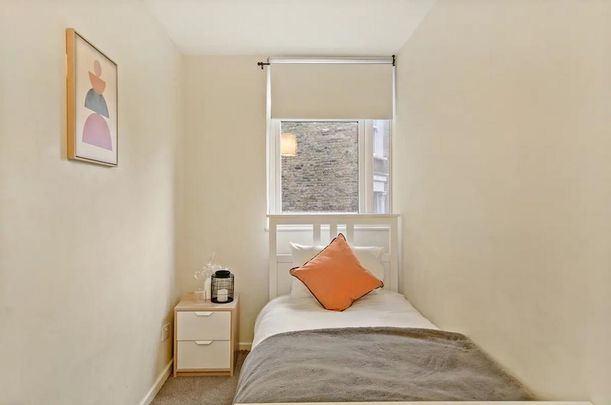 1 bedroom in a house share to rent - Photo 1