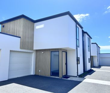 2 Bedroom with study and garage in Spreydon - Photo 2