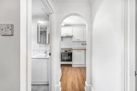 1 bedroom flat to rent - Photo 2