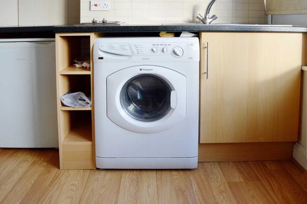 Studio to rent - Photo 1