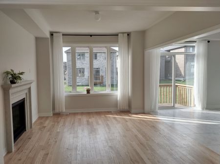 For Lease - 4 Sam Battaglia Crescent, Georgina, Ontario - Photo 2