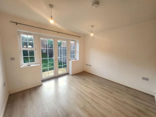 2 bedroom terraced house to rent - Photo 1