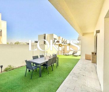 Corner Unit | 4 Cheques | Available 16th Feb - Photo 2