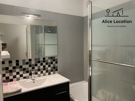 Location Appartement 2 pièces 45m² THONON LES BAINS 74200 - Photo 4