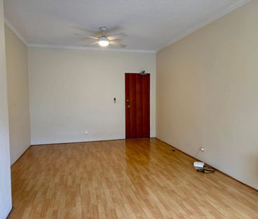 Two Bedroom Apartment in Eden Street - Photo 1