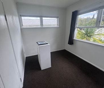 Classic Kiwi Bungalow - Photo 1