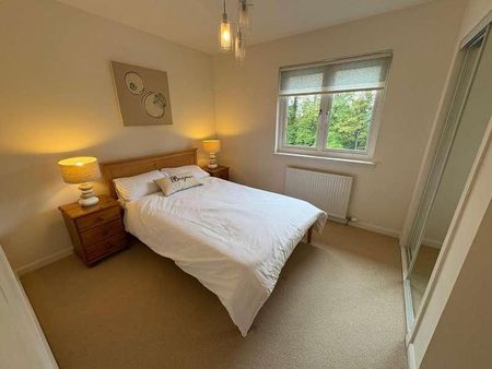 Woodlands Crescent, Cults, Aberdeen, AB15 - Photo 3