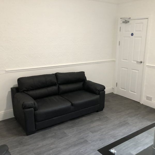 Room in a Shared House, Slade Road, B23 - Photo 1