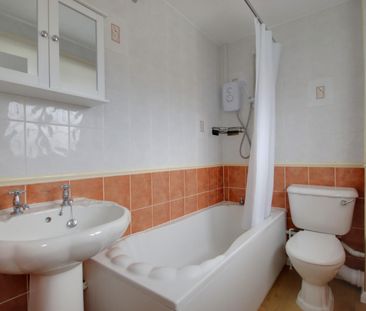 Bittern Avenue, Abbeydale, Gloucester - Photo 2