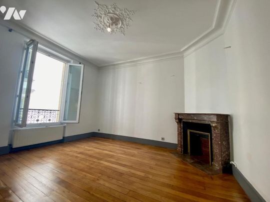 Appartement T2 - 38 M², Face métro ANVERS, avec entrée sécurisée et cour intérieure - Photo 1