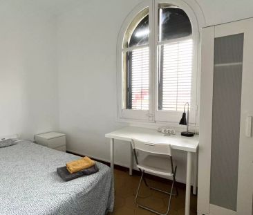Room in a shared 5-bedroom apartment for rent in l'Antiga Esquerra ... - Foto 3