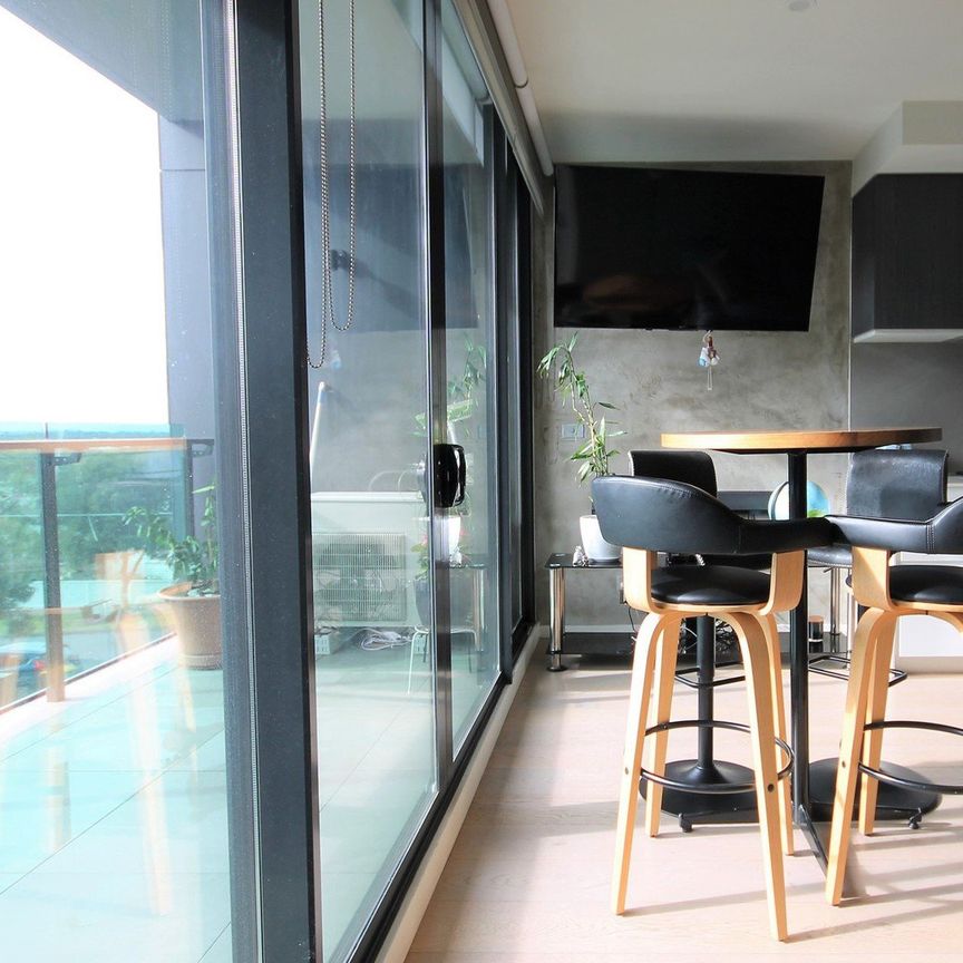 Stylish Apartment - Photo 1