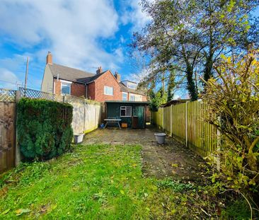 Lockwood Road, Kingsley Holt ST10 2BE - Photo 1
