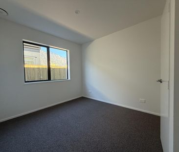Spacious family home in Hanley's Farm - Photo 4