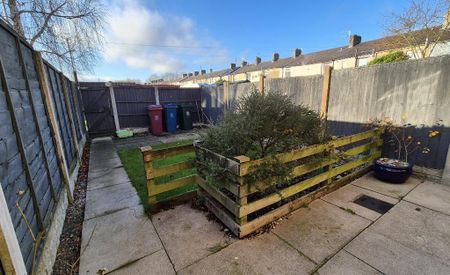 3 bedroom terraced house to rent - Photo 5