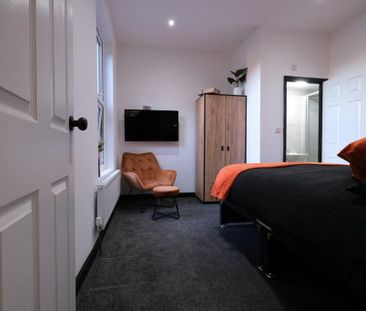 1 bedroom in a house share to rent - Photo 4