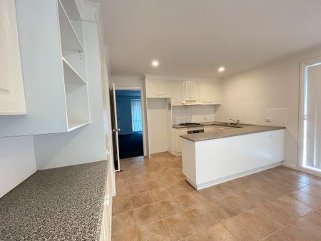 APPLICATION APPROVED - Two Bedroom Unit in Prime Ringwood Location - Photo 2