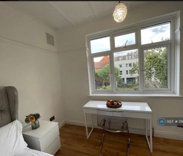 1 bedroom in a house share to rent - Photo 5