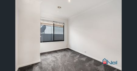 BYFORD - 4x2 - QUALITY FAMILY HOME MEETS UNBEATABLE CONVENIENCE - Photo 2