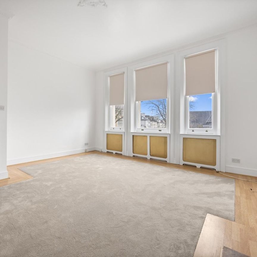 Belsize Park, London, London - Photo 1