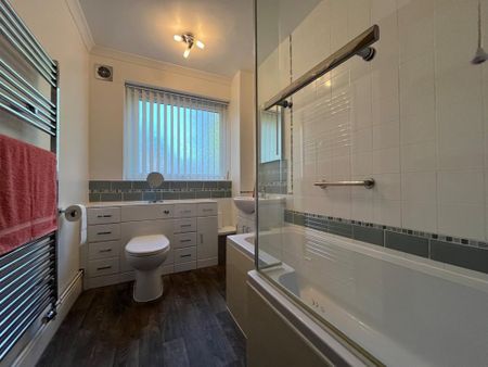 1 bedroom flat to rent - Photo 4