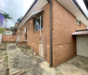 Generously Sized Two Bedroom Villa! - Photo 4